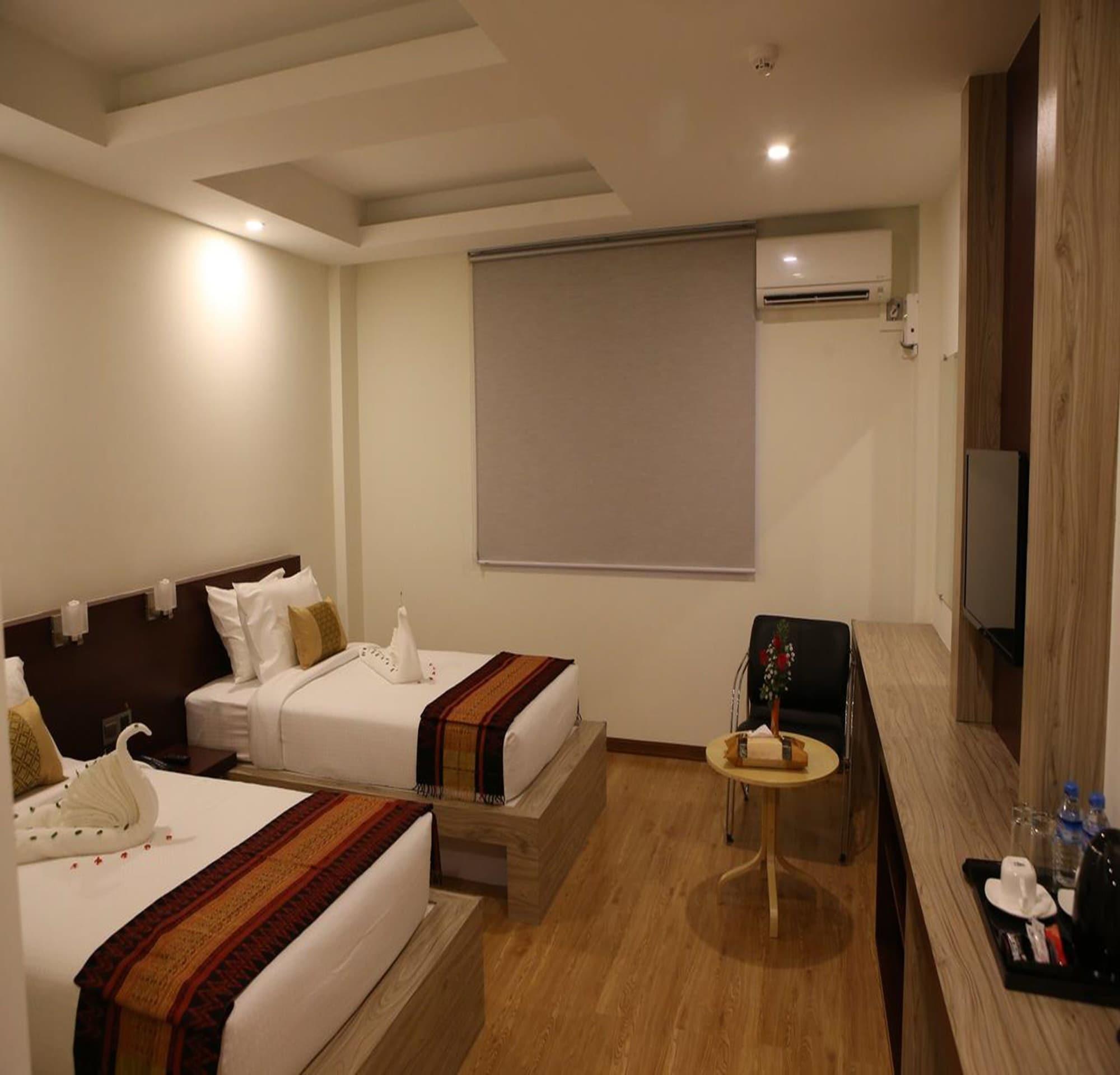Serene Valley Hotel Yangon Exterior photo